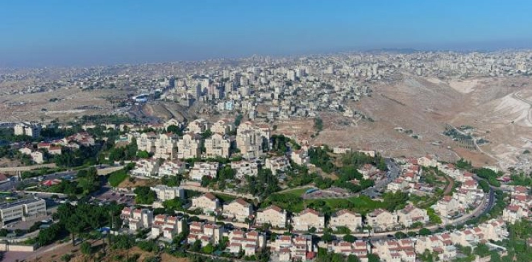 France calls on Israel not to implement the decision to build new settlement units