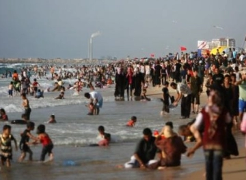 Almost 1.9 million people live in Gaza, two thirds refugees â€“ statistics bureau
