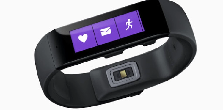 An electronic bracelet to track the movements of basketball players in Germany